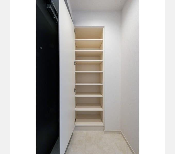 Room image 11