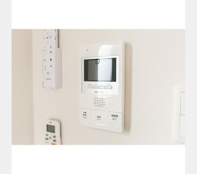 Room image 12