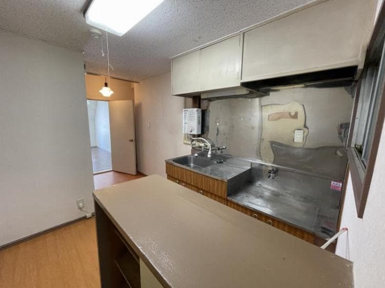 Preview interior of Yoshino Building