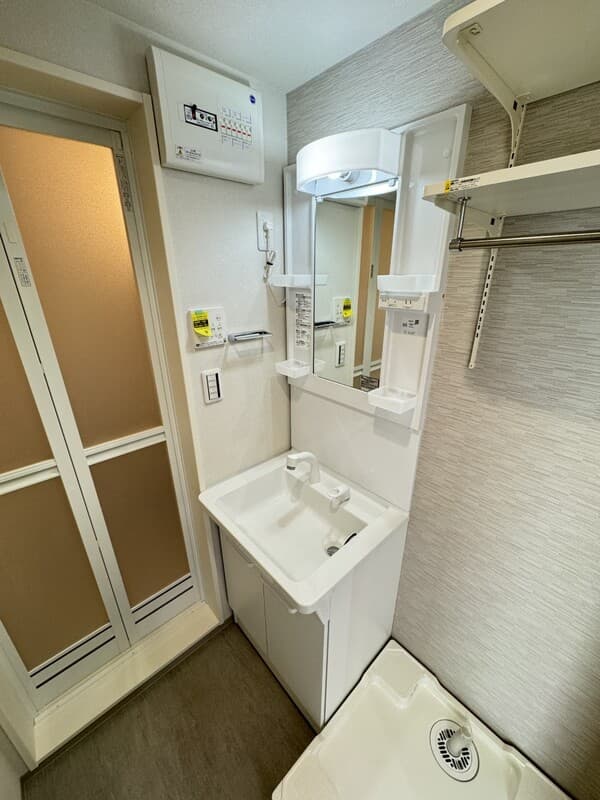 Room image 12