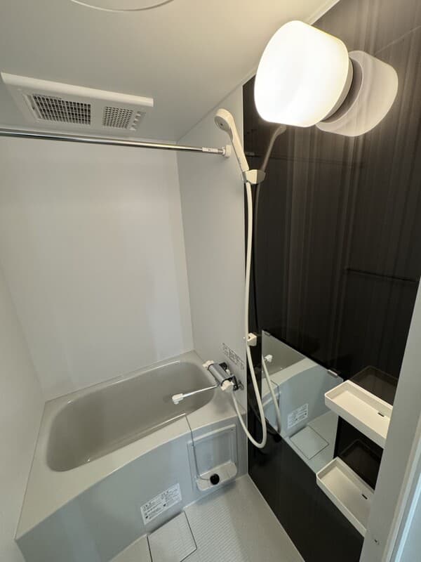 Room image 13