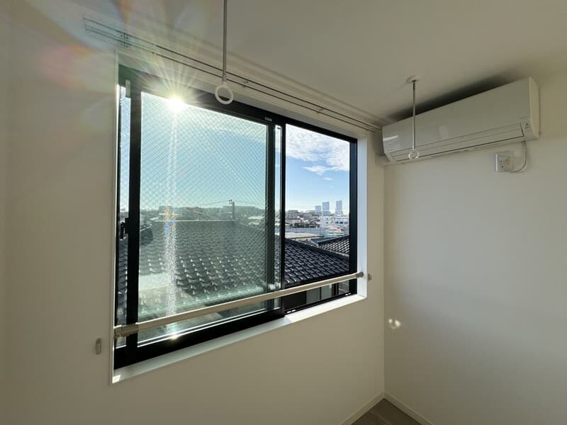 Room image 9