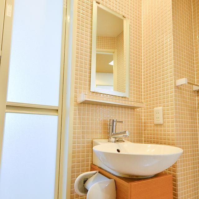 Room image 9