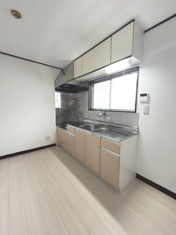 Preview interior of Kronos Tsunashima