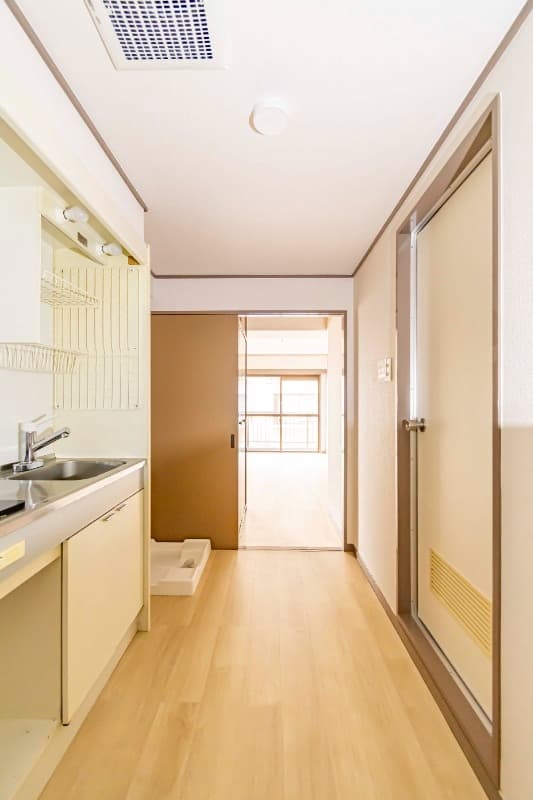 Room image 9