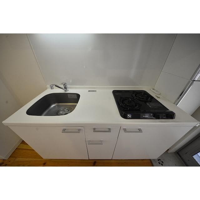 Room image 10