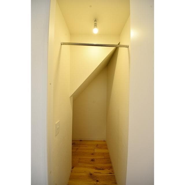Room image 13