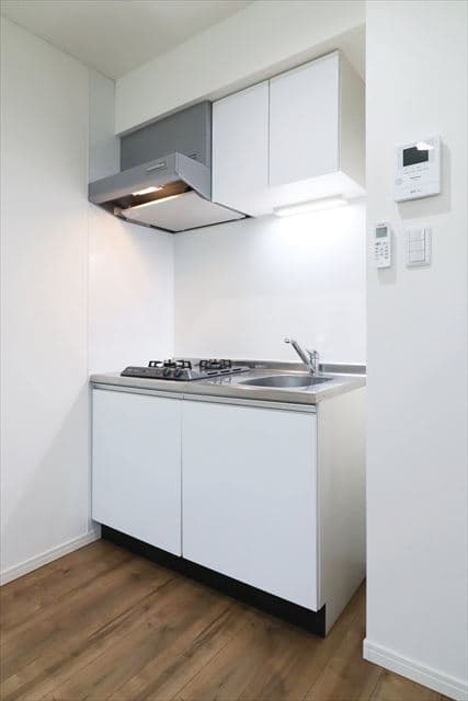 Room image 12