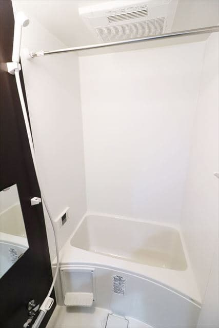 Room image 15