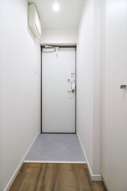 Room image 8