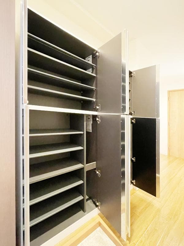 Room image 12
