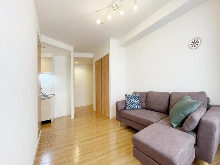 Room image 9