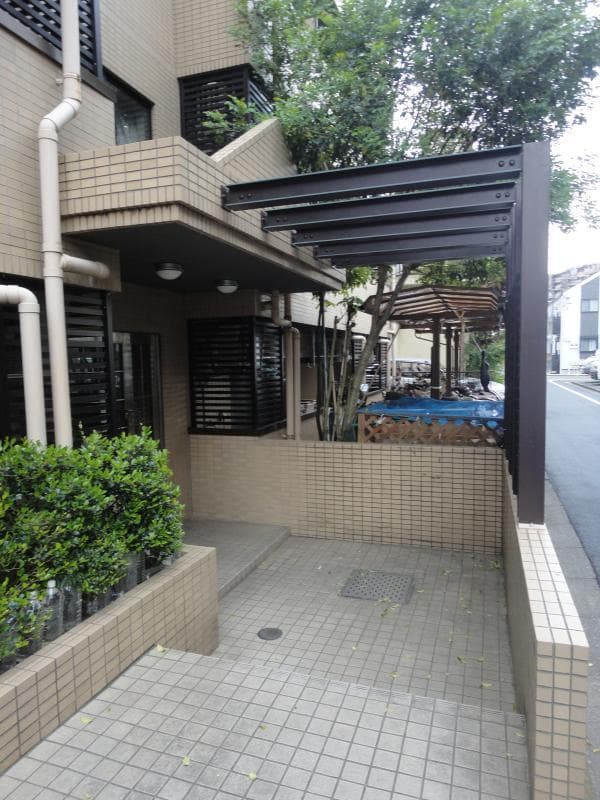 Room image 11