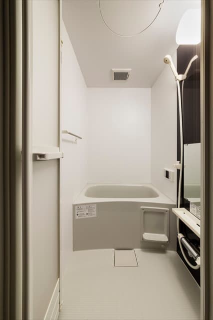 Room image 12