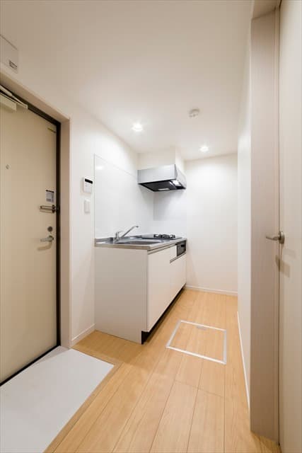 Room image 8