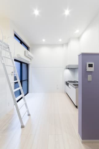 Room image 8