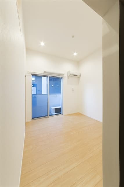 Preview interior of splendor