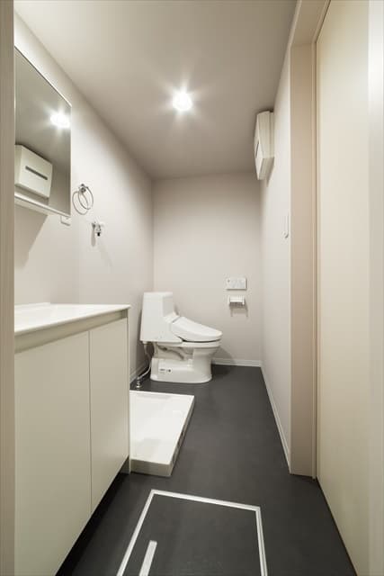 Room image 16