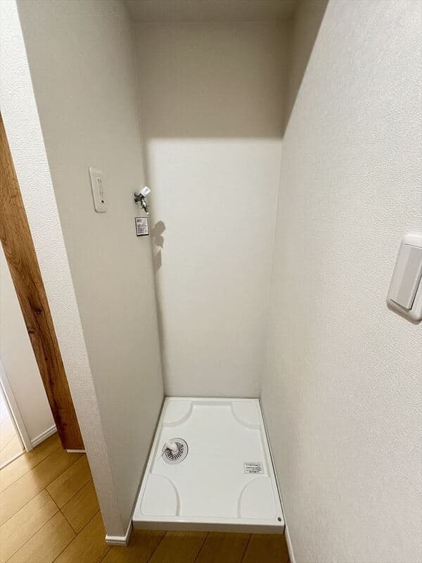 Room image 12
