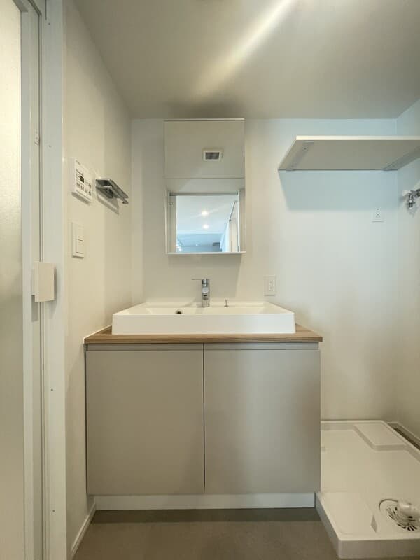 Room image 11