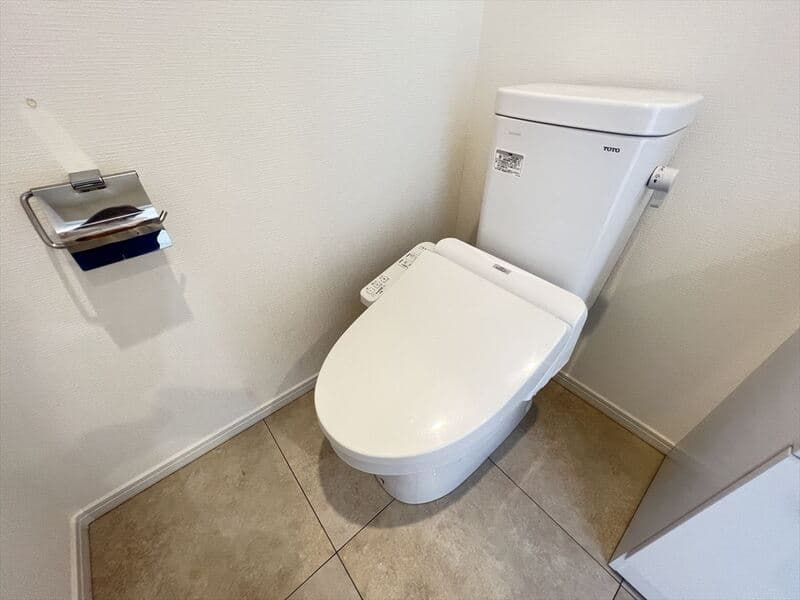 Room image 13
