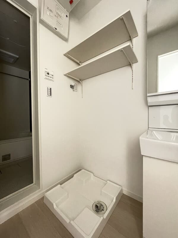 Room image 13