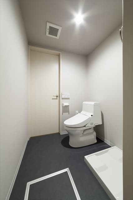 Room image 16
