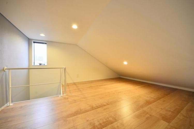 Room image 9