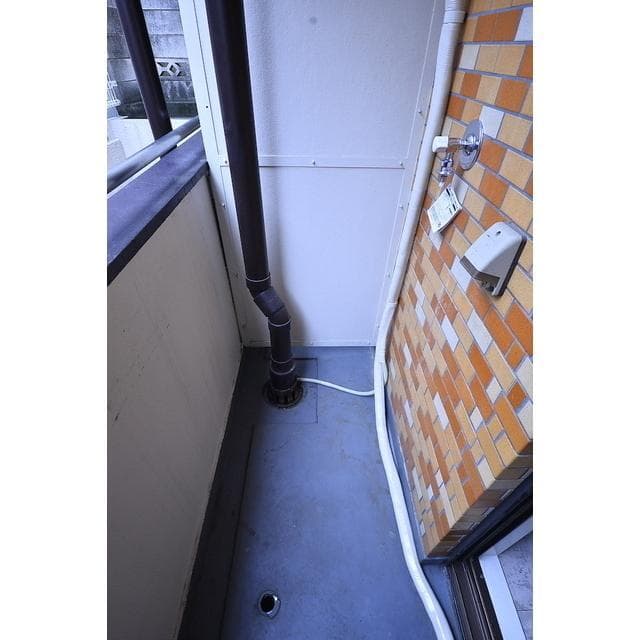 Room image 10