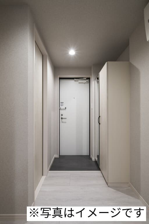 Room image 12