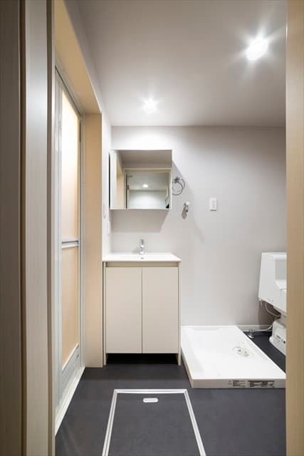 Room image 13