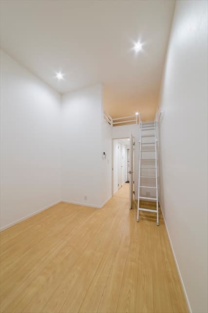Preview interior of Mactokami Arai (Mctokami Arai)