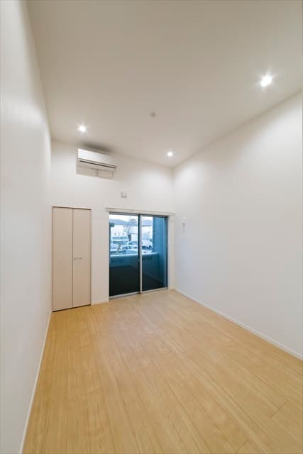 Preview interior of Mactokami Arai (Mctokami Arai)