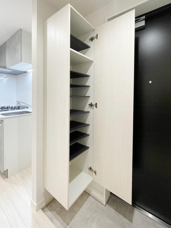 Room image 10