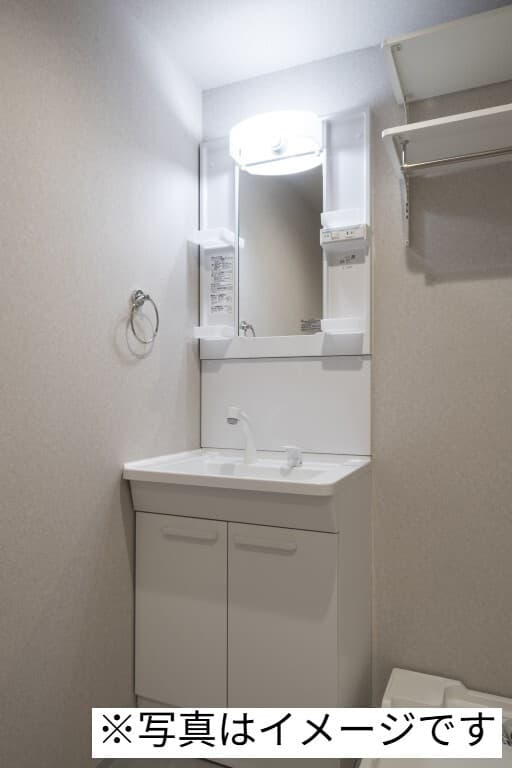 Room image 15
