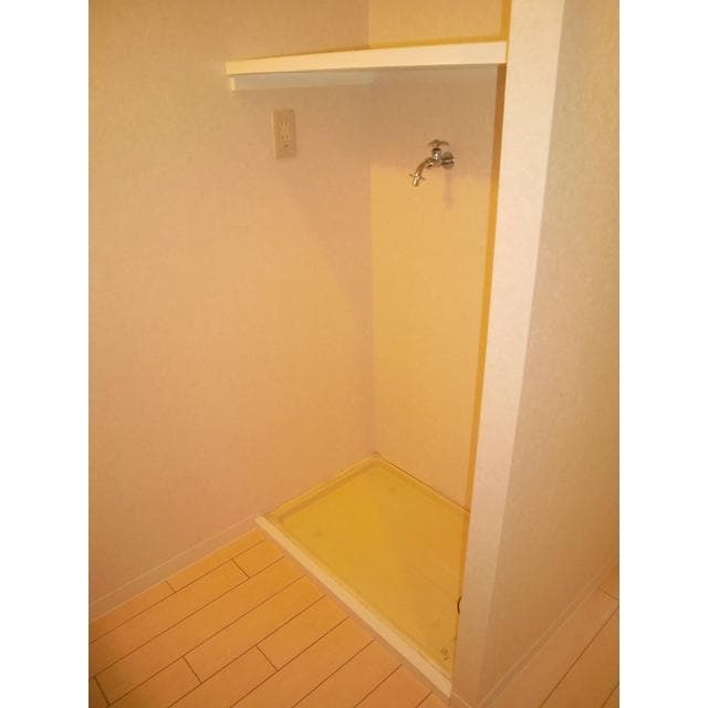 Room image 12