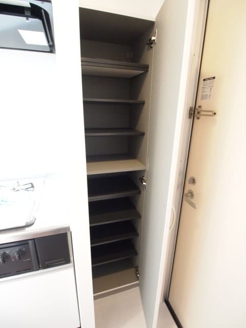 Room image 14