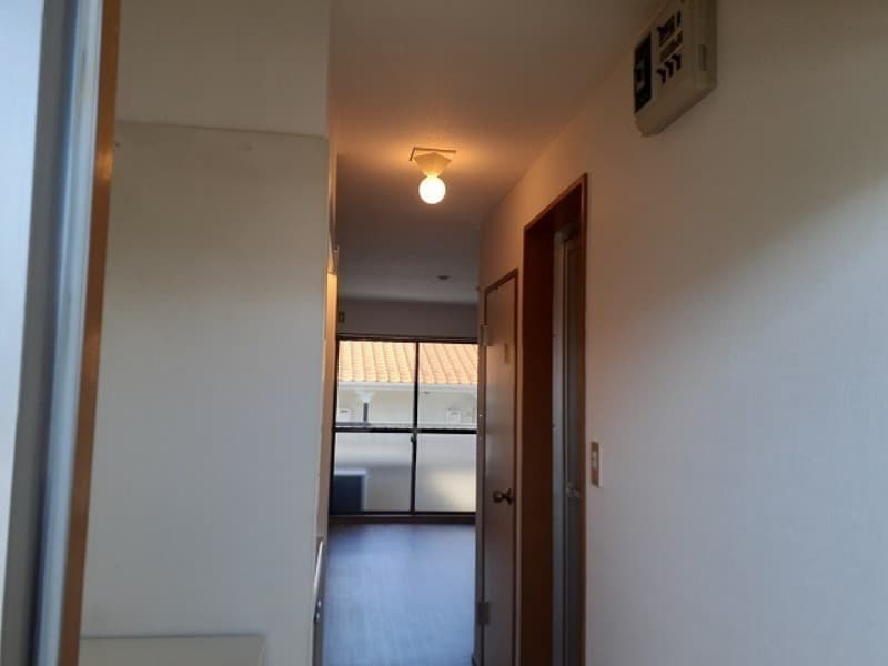 Room image 8