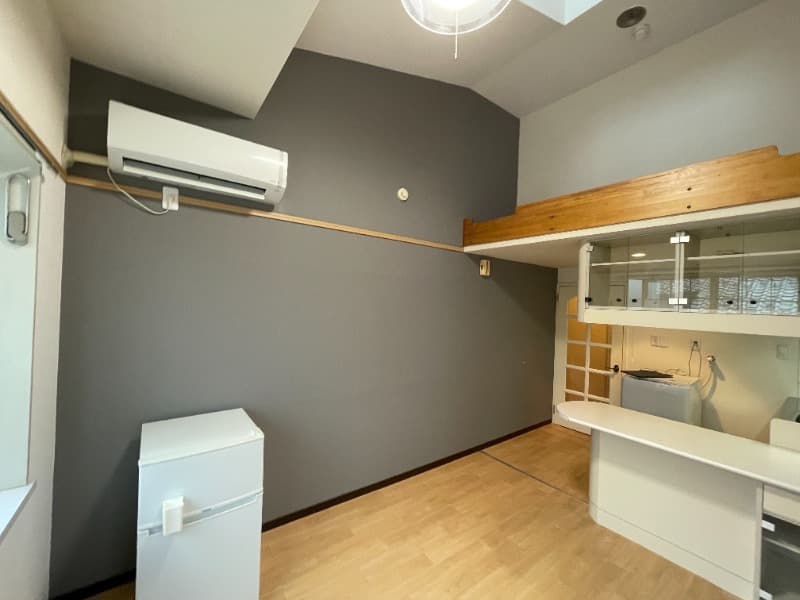 Room image 9