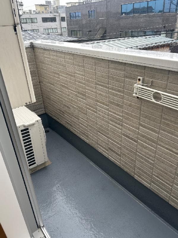 Room image 10