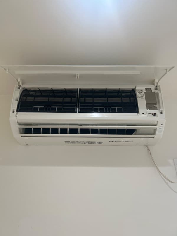 Room image 8