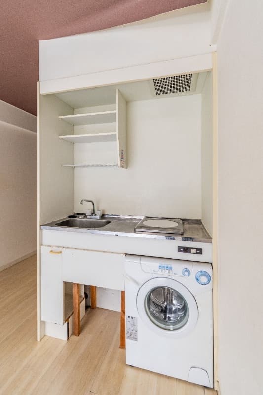 Room image 8