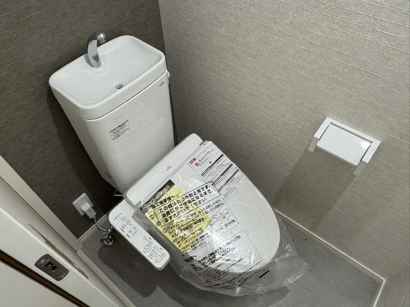 Room image 16