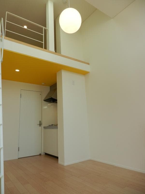 Room image 9