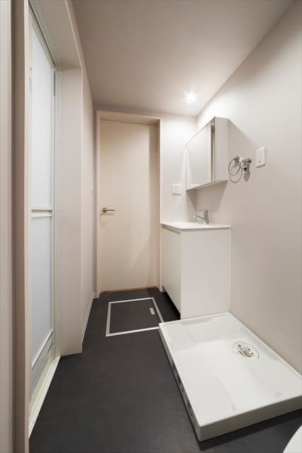 Room image 16