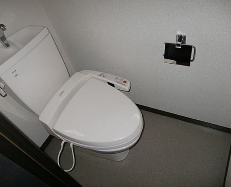 Room image 8