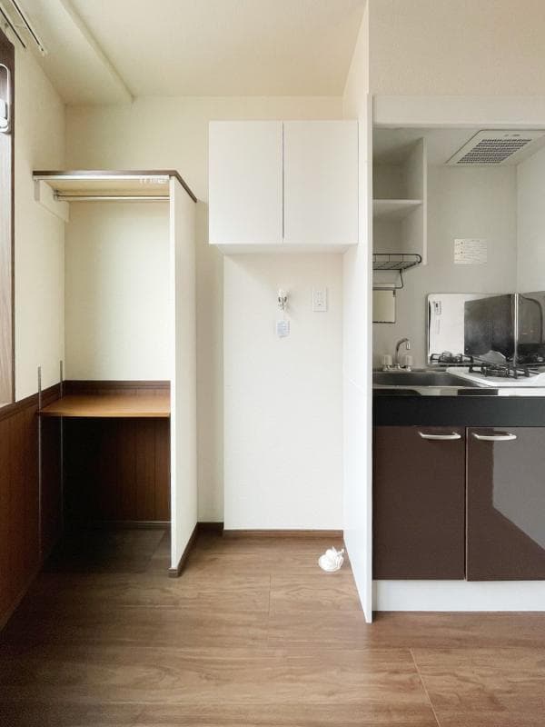 Room image 12