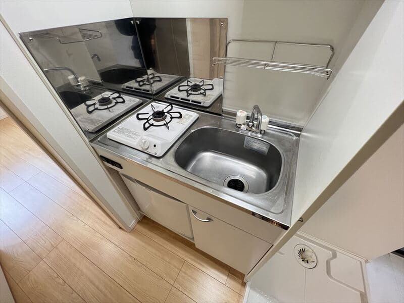 Room image 11
