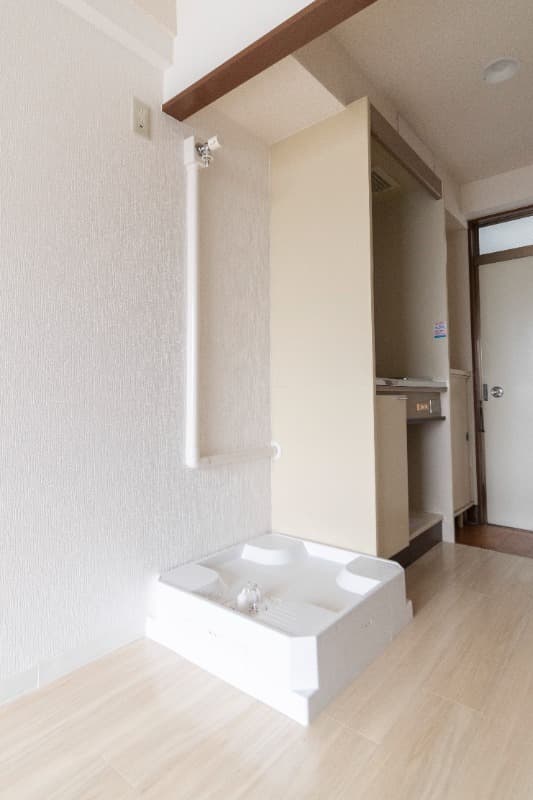 Room image 12