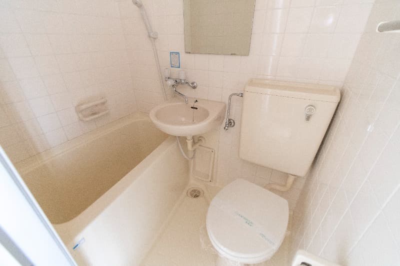 Room image 8